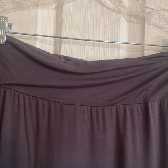 Adorable Dark Gray Ladies DJT Fashion Gorded Skirt, Elastic Waist NWT Sz XL - Picture 3 of 14